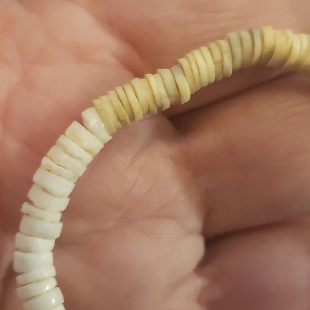 N/A shell bracelet